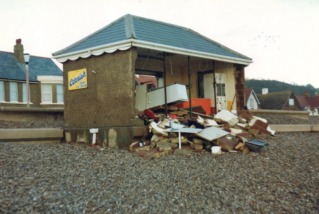 An Old Picture Of Seaton East Devon 76