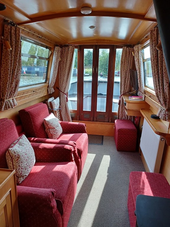 Shared narrow boat Theddingworth