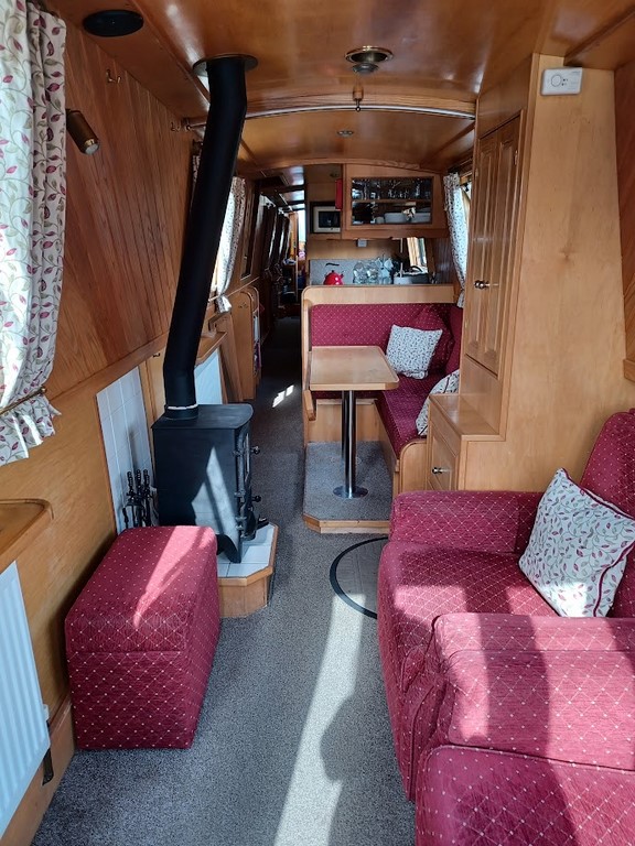 Shared narrow boat Theddingworth