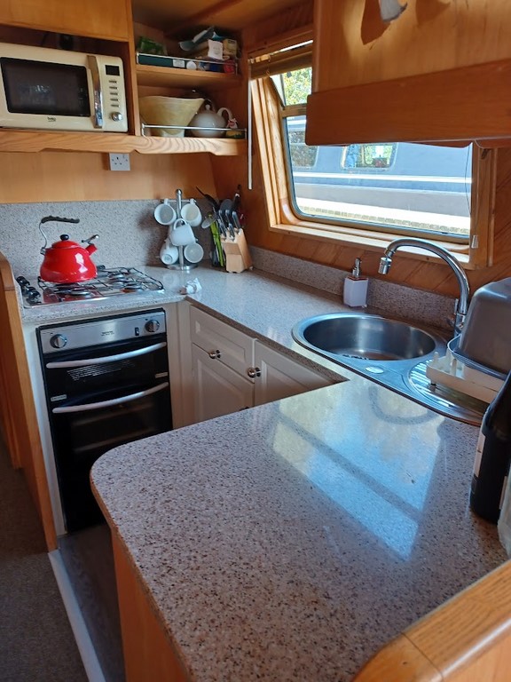 Shared narrow boat Theddingworth