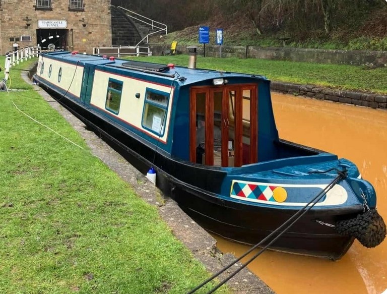 Shared narrow boat Farndon