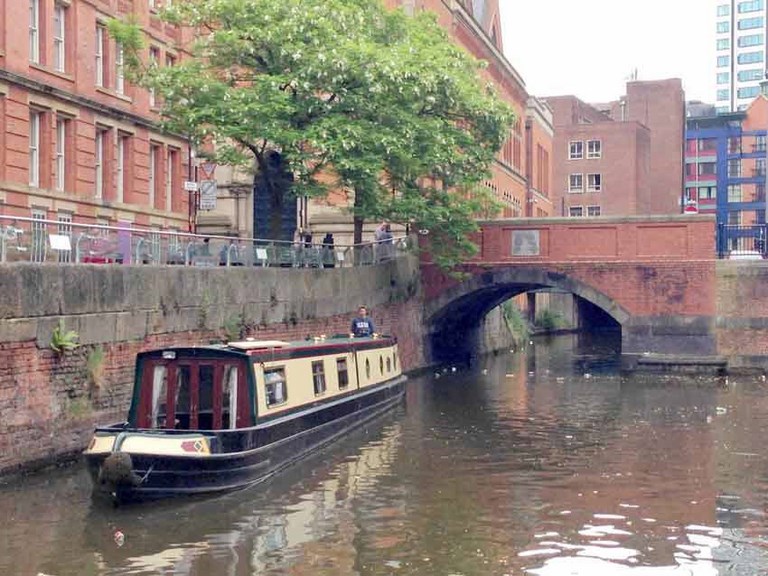 Shared narrow boat Cheddington