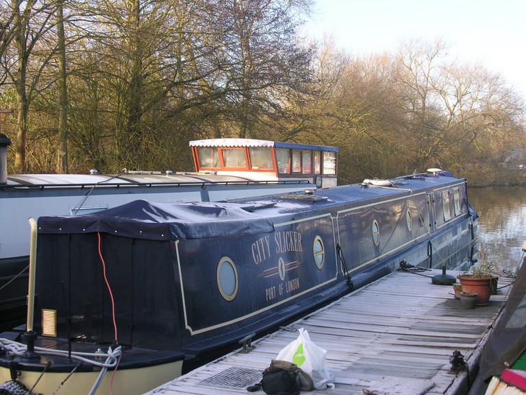 Shared narrow boat City Slicker
