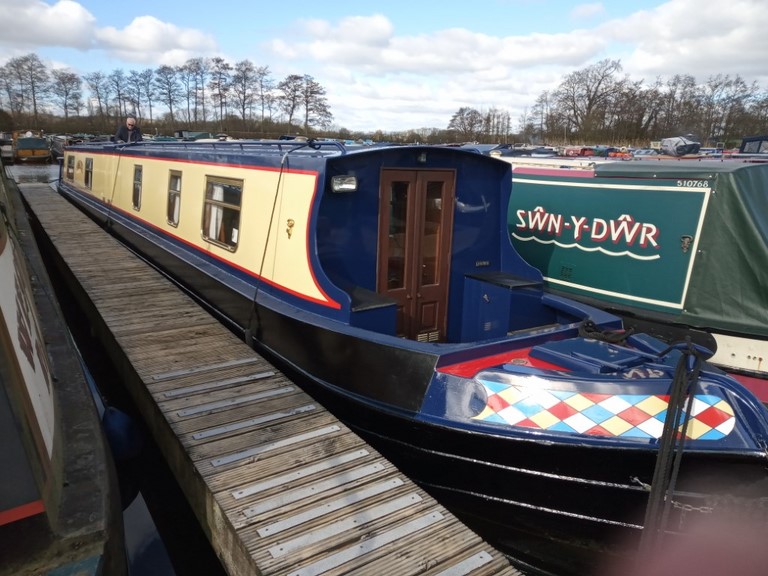 Shared narrow boat Emscote