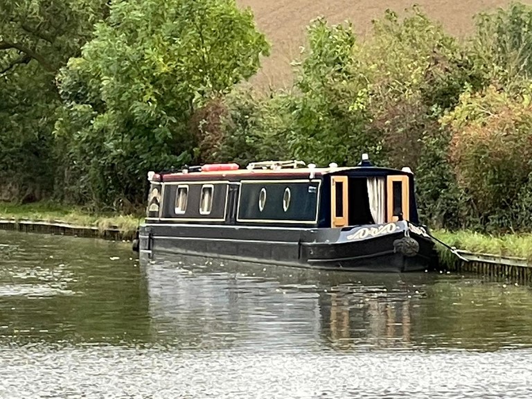 Shared narrow boat Heddwen