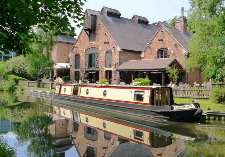 Shared narrow boat Longsdon