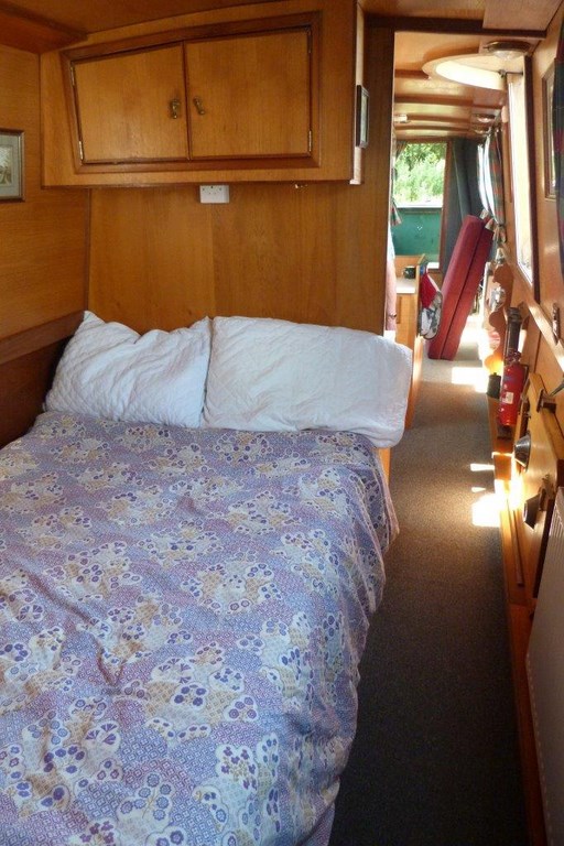 Shared narrow boat Schipperke