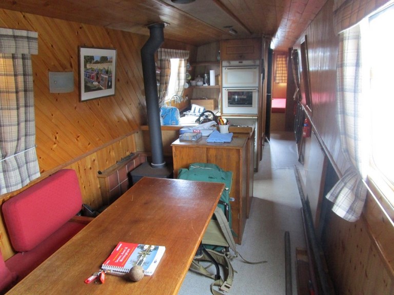 Shared narrow boat Quince