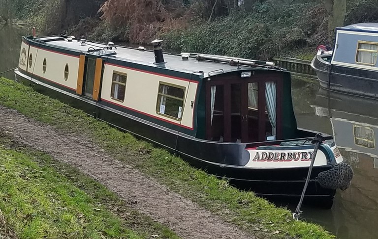 Shared narrow boat Adderbury