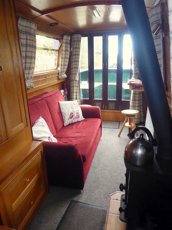Shared narrow boat Adderbury