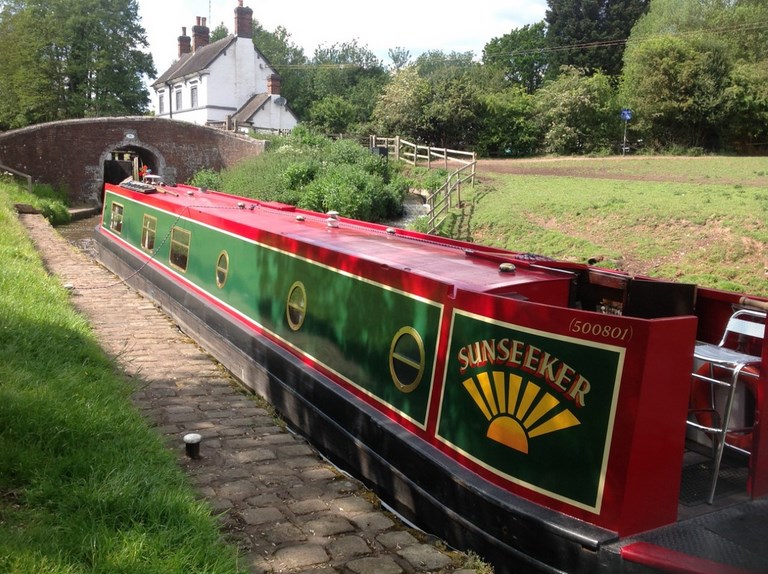 Shared narrow boat Sunseeker