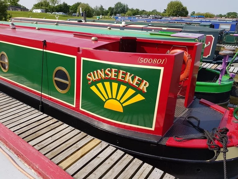 Shared narrow boat Sunseeker