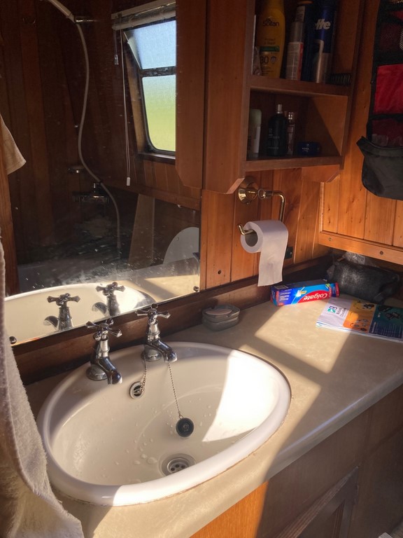 Shared narrow boat Otter