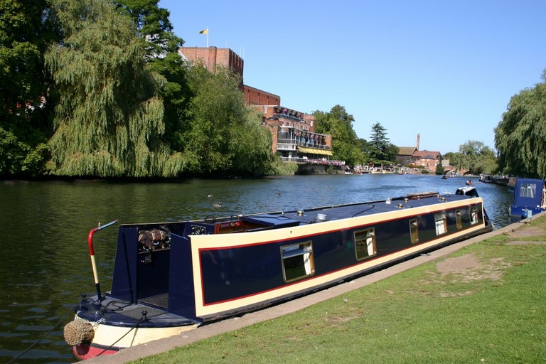 Shared narrow boat Scruffy Fox