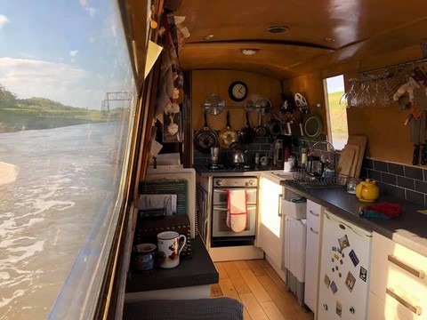 Shared narrow boat Jamacia Farewell