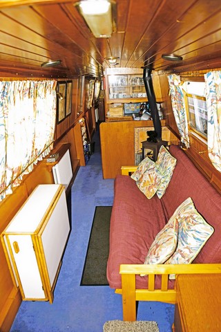 Shared narrow boat Orchid