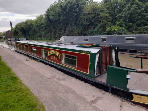 Shared narrow boat Chisbury