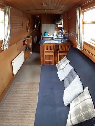 Shared narrow boat Zenith