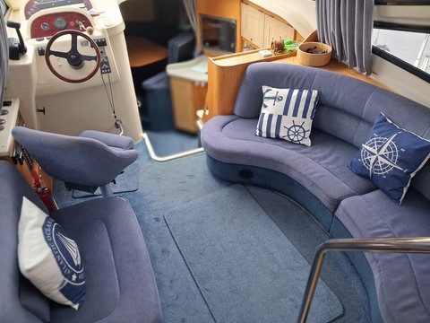 Shared cruiser Ranworth Breeze on the Norfolk Broads