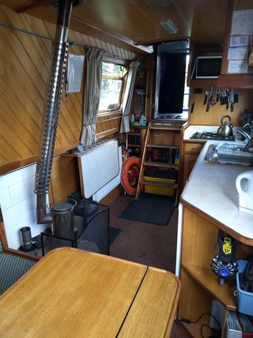 Shared Narrow Boat Andante