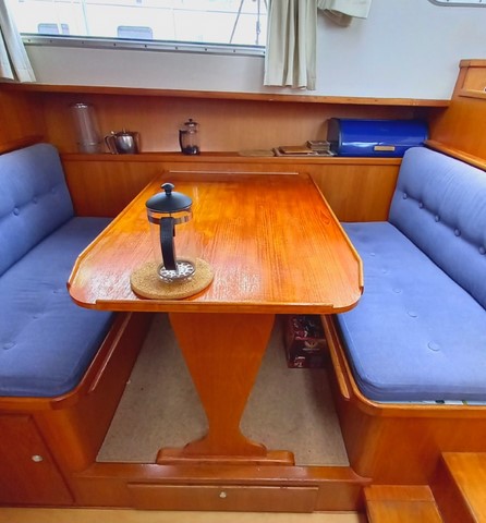 Shared cruiser based in France, Silver Steel