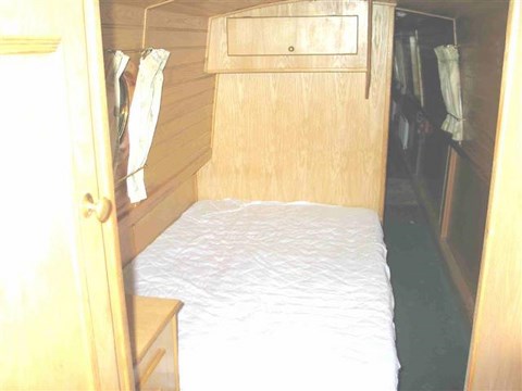 Shared narrow boat Dragonfly