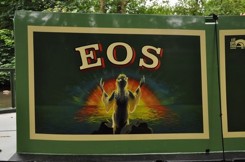 Shared narrow boat EOS