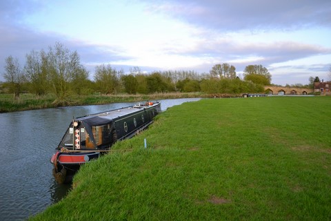 Shared narrow boat Morpheus