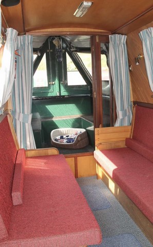 Shared narrow boat Rowington