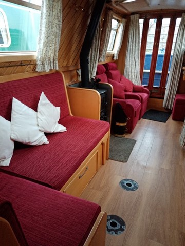 Shared narrow boat Farndon