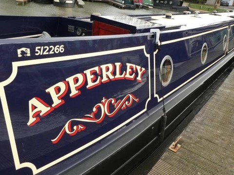 Shared narrow boat Apperley