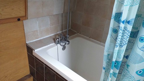 Shared narrow boat Morpheus