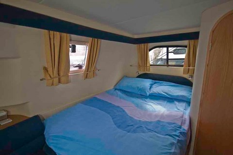 Shared cruiser Ranworth Breeze on the Norfolk Broads