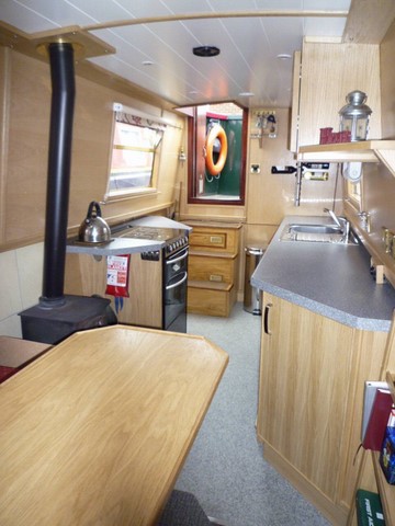 Shared narrow boat Solong