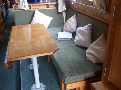 Shared narrow boat Sundowner 3