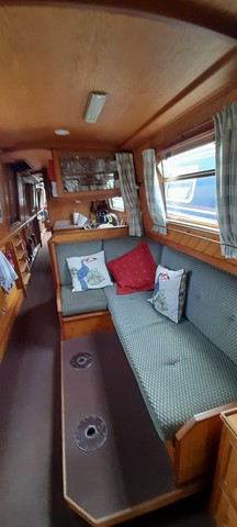 Shared narrow boat Cheddington