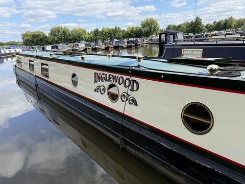 Shared narrow boat Inglewood