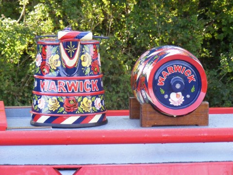 Shared narrow boat Warwick