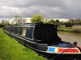 Shared narrow boat Chisbury
